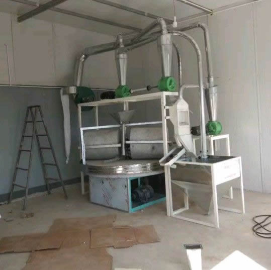 山西趙老板石碾子單機(jī)調(diào)試成功